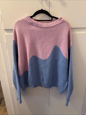 ARTHUR Women's Pink and Light Blue Squiggle Colorblock Crewneck Sweater